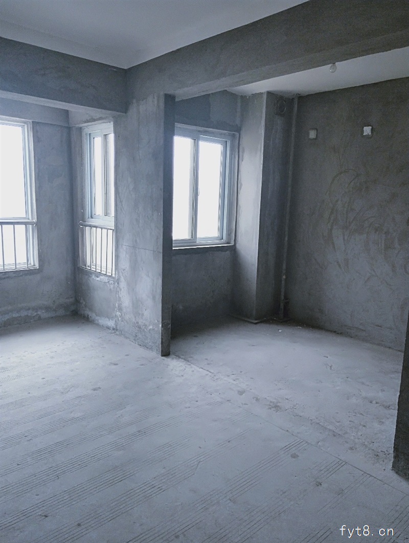 晶宫·天悦学区房纯东边户三室二厅二卫95万